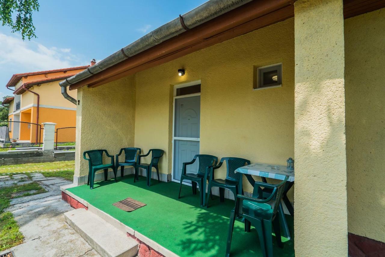Villa Magdolna Siófok Exteriör bild